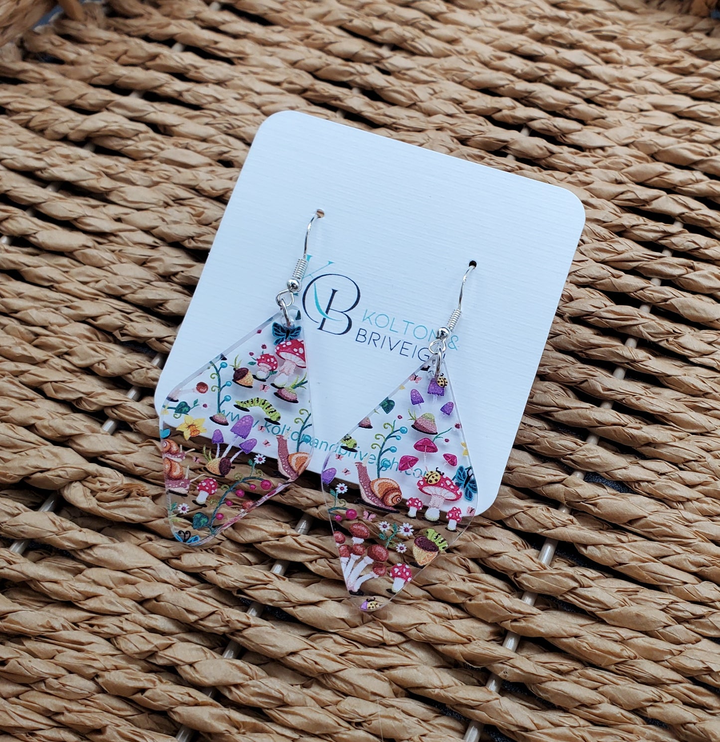 Snails and Mushrooms Rounded Diamond Earrings