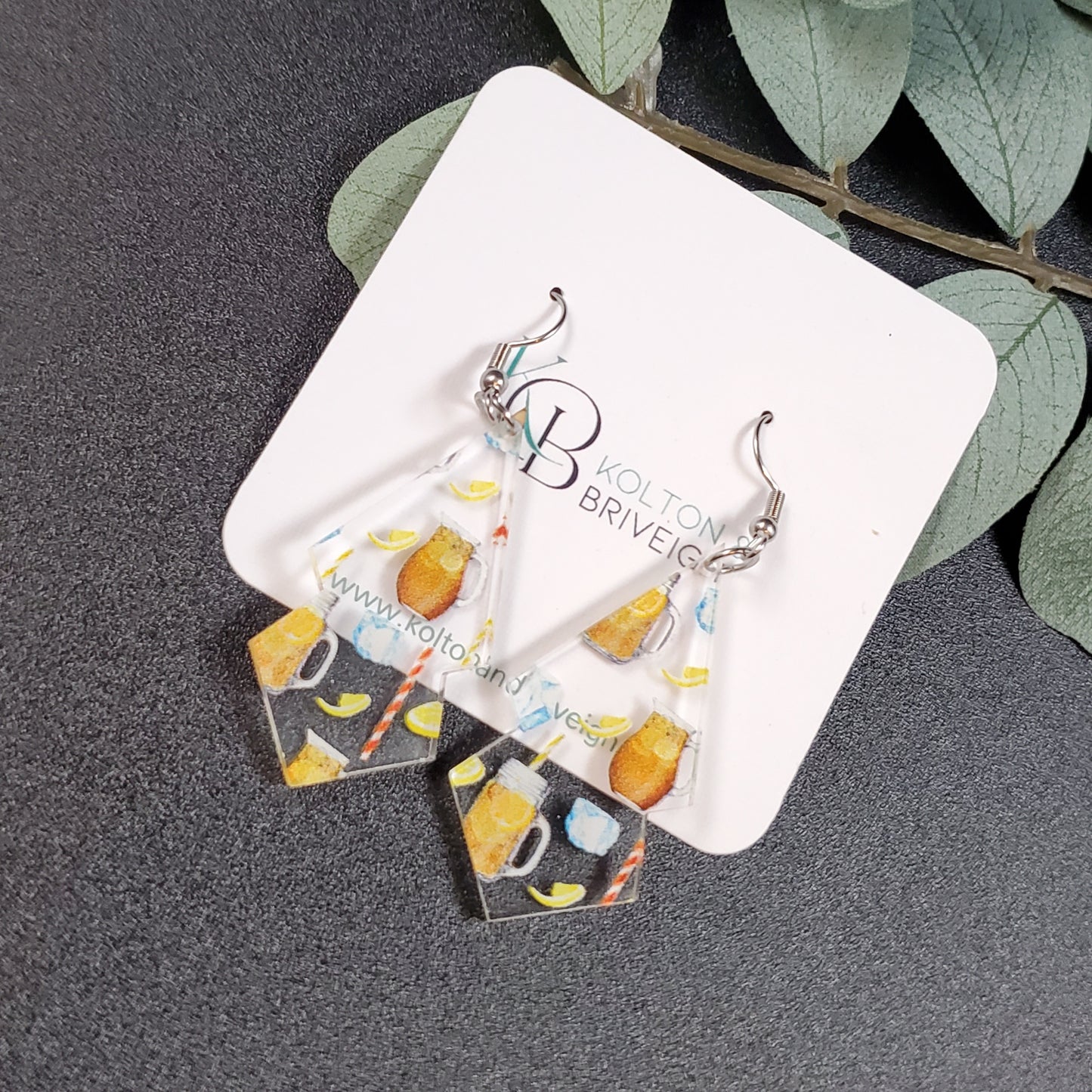 Southern Sweet Tea Elongated Kite Earrings