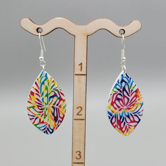 Engraved Pointed Teardrop Earrings